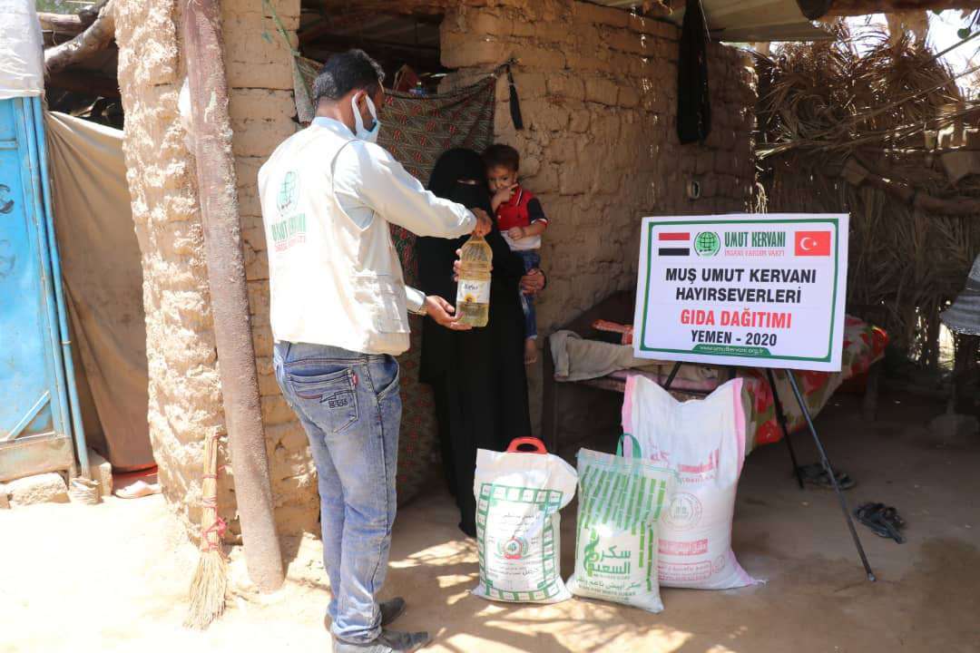 Umut Kervanı Yemen halkına yardım ulaştırmaya devam ediyor